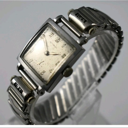 Collection images for AXA image 3
