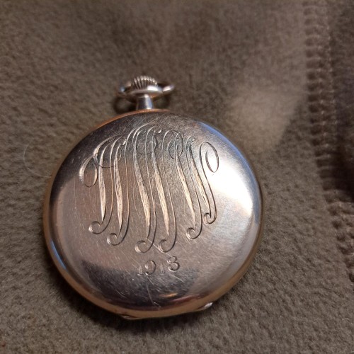 Hamilton Watch Co. Grade 910 Pocket Watch image 3