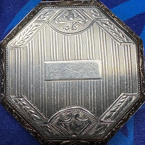 Collection images for 24101572 image 1