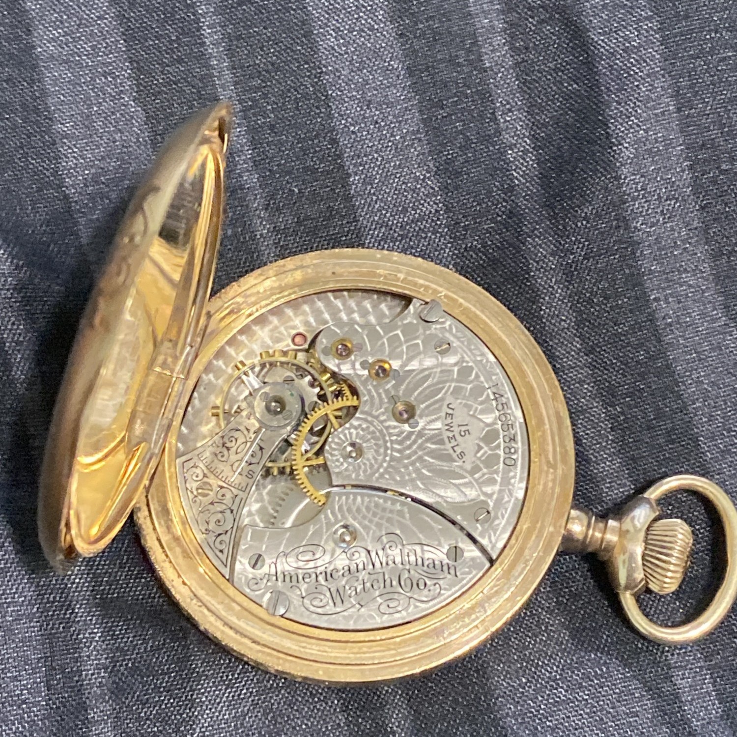 ◆店主私物の名品コレクション◆超美品・最高級品！◆『桝屋高尾・高尾弘』謹製　 ねん金綴錦　段霞文　銀系にシャンパンゴールドが見事◆ 送料無料，人気セール ◇店主私物の傑作・名品コレクション！◇超美品