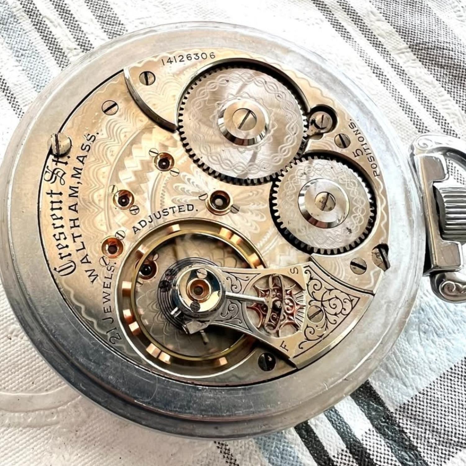 Waltham Grade Crescent St. Watch #14126306 - 18s, 21j - Uploaded