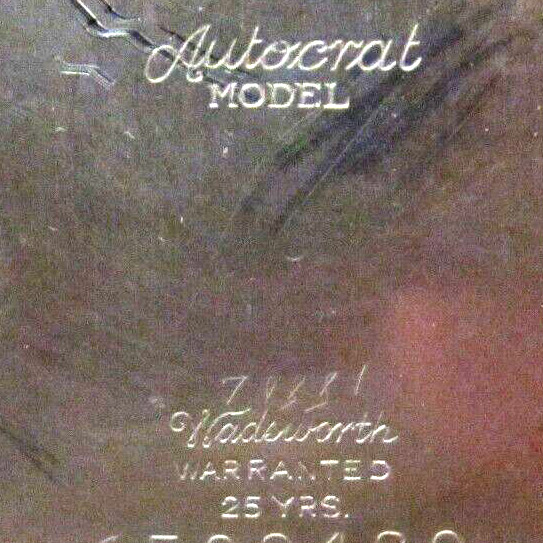 Watch Case Marking Variant for Wadsworth Watch Case Co. Wadsworth 14K/25YR: Autocrat Model
Wadsworth
Warranted
25 Yrs.